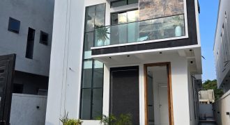 Gorgeous 5-Bedroom Fully Detached Duplex with BQ – For Sale